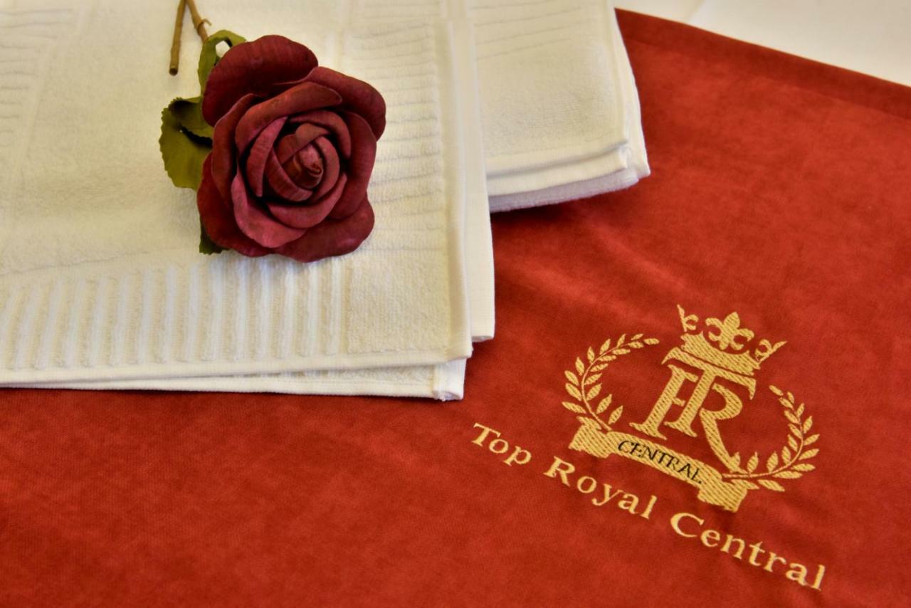 Royal Pensiune *